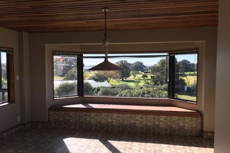 Photo of property in 61 Links View Drive, Omokoroa, 3114