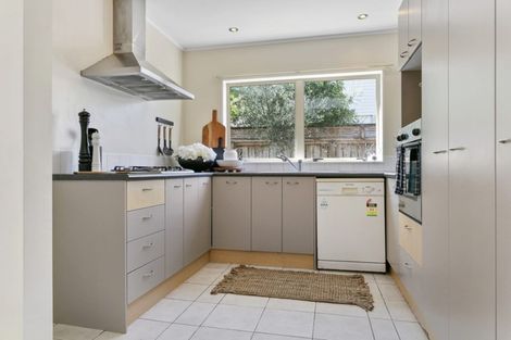 Photo of property in 86b Moore Street, Leamington, Cambridge, 3432