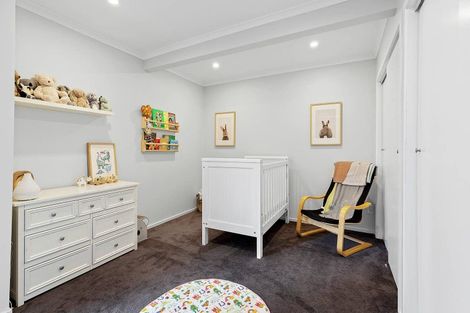 Photo of property in 56 Maupuia Road, Maupuia, Wellington, 6022