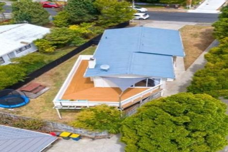 Photo of property in 18 Beverly Place, New Lynn, Auckland, 0600