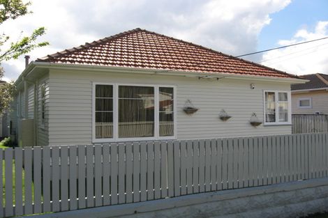 Photo of property in 103 Waiwhetu Road, Waterloo, Lower Hutt, 5011