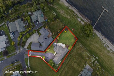 Photo of property in 20 Gemini Place, Kawaha Point, Rotorua, 3010