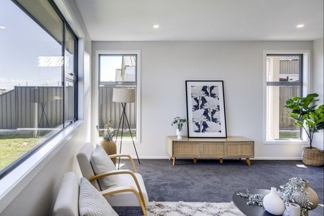 Photo of property in 18 Whangaehu Place, Te Awa, Napier, 4110