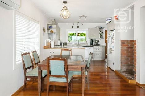 Photo of property in 95 Wallace Road, Mangere Bridge, Auckland, 2022