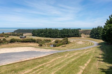 Photo of property in 3756 Western Lake Road, Ocean Beach, Featherston, 5773