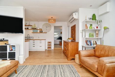 Photo of property in 31 Chamberlain Avenue, Amberley, 7481