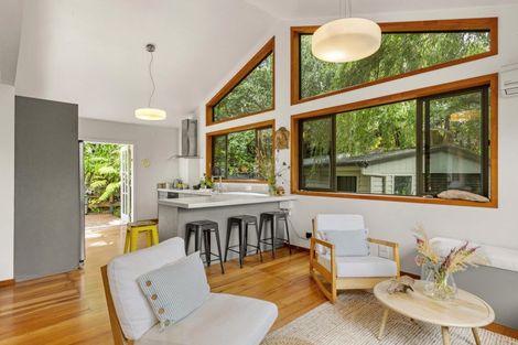 Photo of property in 104c Greenslade Road, Raglan, 3295