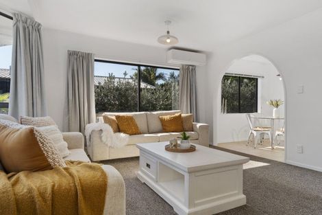 Photo of property in 228 Gravatt Road, Papamoa Beach, Papamoa, 3118