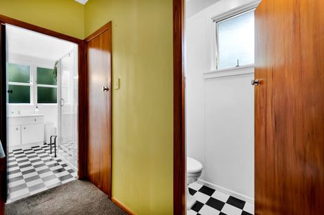 Photo of property in 1 High Road, Hawera, 4610