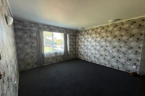 Photo of property in 1/69 Butley Drive, Farm Cove, Auckland, 2012