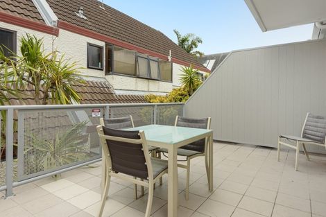 Photo of property in Atlas Apartments, 8/49 Maunganui Road, Mount Maunganui, 3116