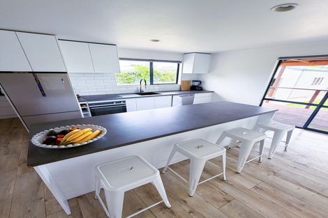 Photo of property in 33 Shearwater Street, One Tree Point, 0118