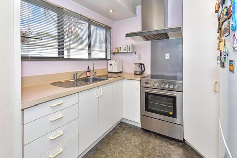 Photo of property in 2/17 Wedgwood Avenue, Mangere East, Auckland, 2024