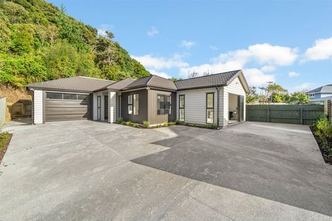 Photo of property in 61a Wyndrum Avenue, Waterloo, Lower Hutt, 5011