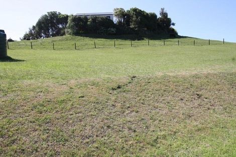 Photo of property in 8 Ross Place, Whiritoa, Whangamata, 3691