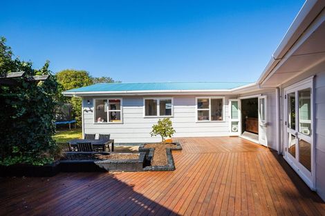 Photo of property in 28 Sea Vista Drive, Pukerua Bay, Porirua, 5026