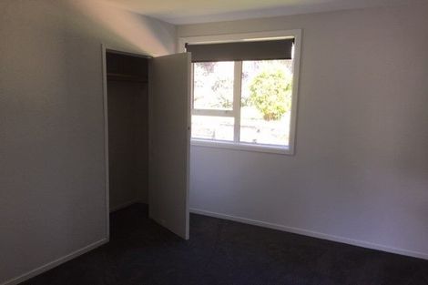 Photo of property in 4 Carnavon Place, Cannons Creek, Porirua, 5024