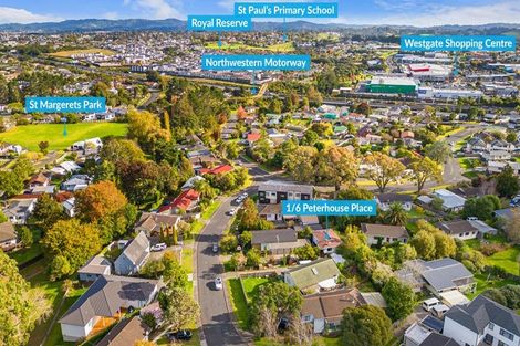 Photo of property in 1/6 Peterhouse Place, West Harbour, Auckland, 0618