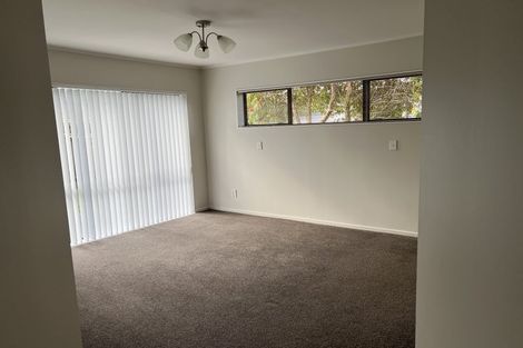 Photo of property in 12 Pinotage Place, Huapai, Kumeu, 0810