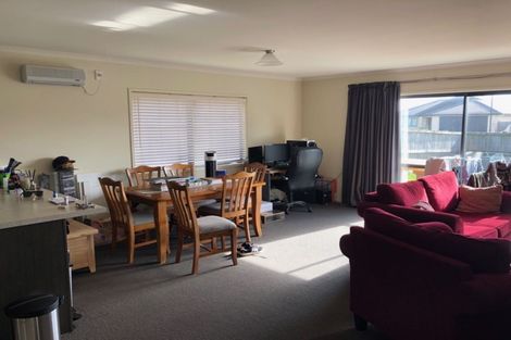 Photo of property in 14 Raupo Place, Rototuna North, Hamilton, 3210