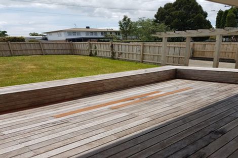 Photo of property in 2/15 Tasman Drive, Opaheke, Papakura, 2113