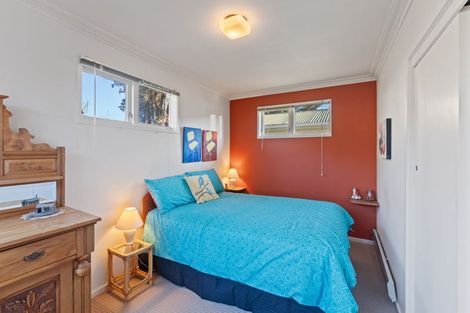 Photo of property in 38 Queens Road, Waikanae Beach, Waikanae, 5036