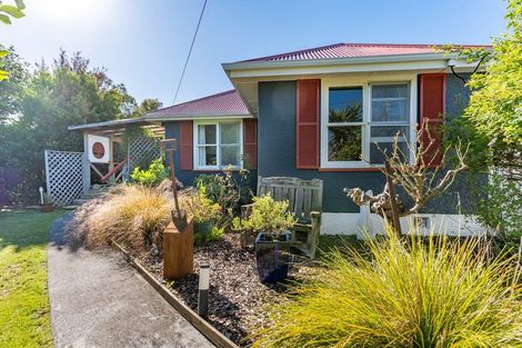 Photo of property in 12 Dixon Street, Carterton, 5713