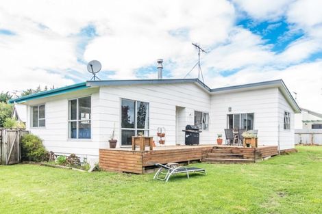 Photo of property in 86 Aorangi Road, Paraparaumu, 5032