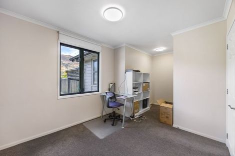 Photo of property in 208 Warren Street, Wanaka, 9305