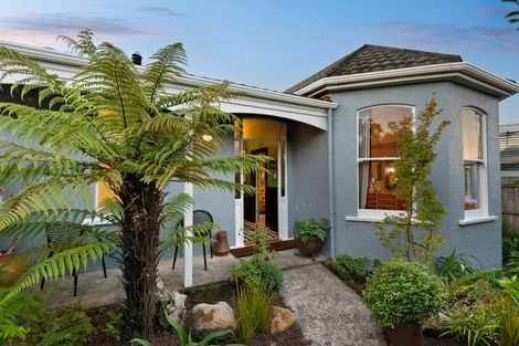 Photo of property in 725 Highgate, Maori Hill, Dunedin, 9010