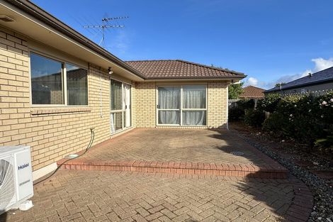 Photo of property in 10 Brosna Place, East Tamaki, Auckland, 2016