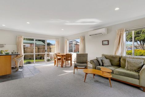 Photo of property in 19 Pohutukawa Grove, Titahi Bay, Porirua, 5022