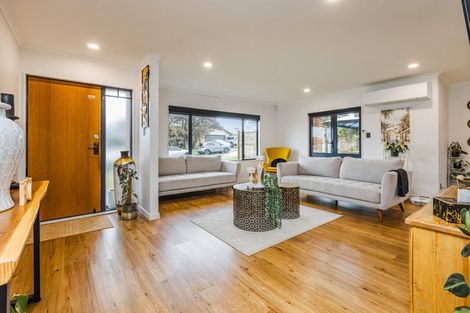 Photo of property in 9 Saybrook Place, Mangere, Auckland, 2022