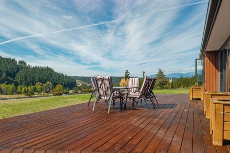 Photo of property in 191 Pigeon Valley South, Pigeon Valley, Wakefield, 7096