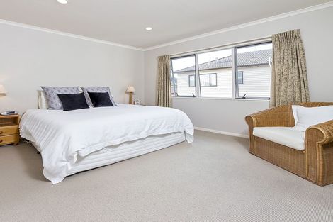 Photo of property in 16 Stornaway Drive, Flat Bush, Auckland, 2016