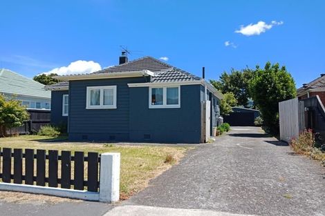 Photo of property in 14 Dyer Street, Epuni, Lower Hutt, 5011