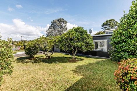 Photo of property in 4/1 Manuka Road, Bayview, Auckland, 0629