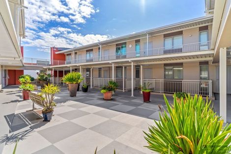 Photo of property in Algarve Apartments, 109/332 Maunganui Road, Mount Maunganui, 3116