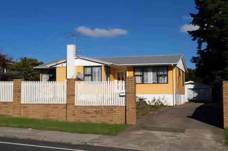 Photo of property in 102 Vine Street, Mangere East, Auckland, 2024