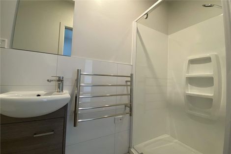 Photo of property in 15 Ceramic Lane, New Lynn, Auckland, 0600