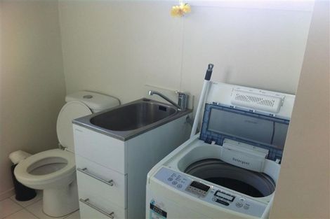 Photo of property in 8/37 Waipa Street, Birkenhead, Auckland, 0626