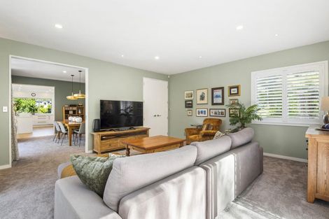 Photo of property in 8 Tree Fern Trail, Campbells Bay, Auckland, 0630