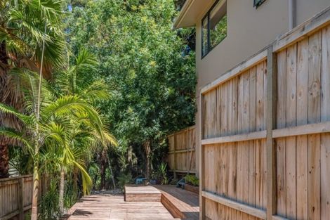 Photo of property in 19 Moore Street, Hillcrest, Auckland, 0627