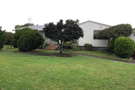 Photo of property in 5 Evanda Crescent, Conifer Grove, Takanini, 2112