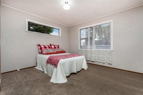 Photo of property in 16 Ulay Place, Clover Park, Auckland, 2019