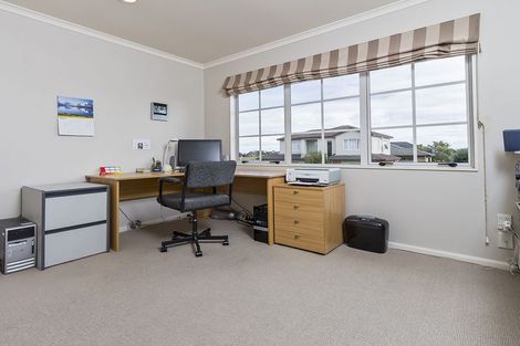 Photo of property in 16 Stornaway Drive, Flat Bush, Auckland, 2016