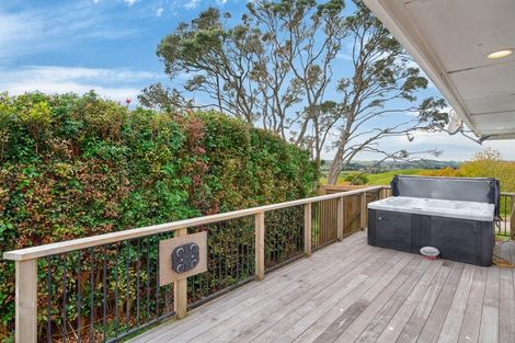 Photo of property in 161 Ranganui Road, Kaiwaka, 0573