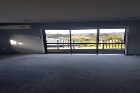 Photo of property in 71a Buscomb Avenue, Henderson, Auckland, 0610