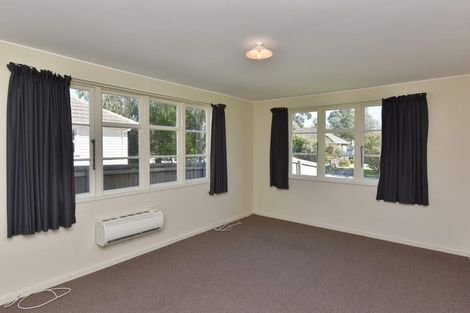 Photo of property in 25 Auburn Avenue, Upper Riccarton, Christchurch, 8041