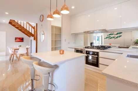 Photo of property in 2 George Laurenson Lane, Mount Roskill, Auckland, 1041